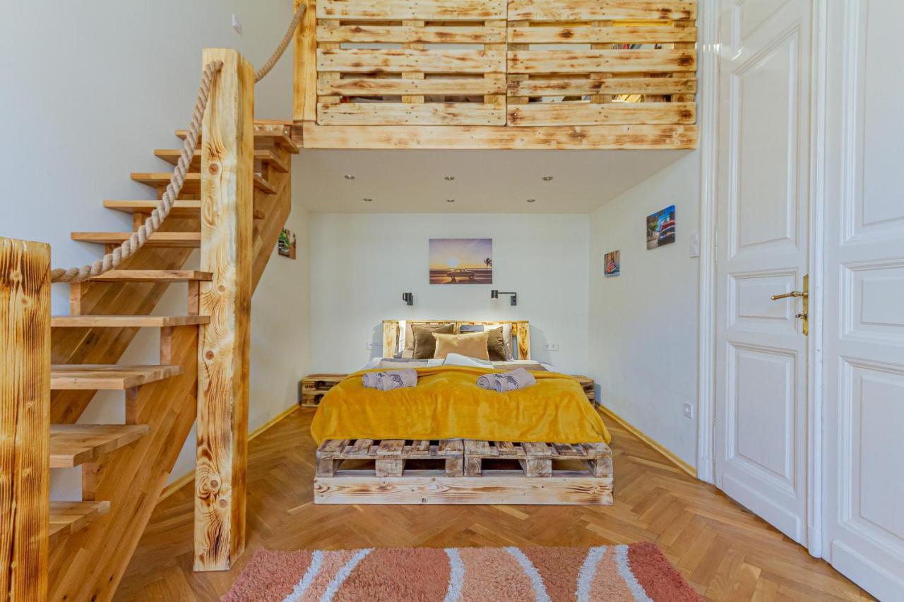 Supercentral Boutique Suite Budapest Exterior photo