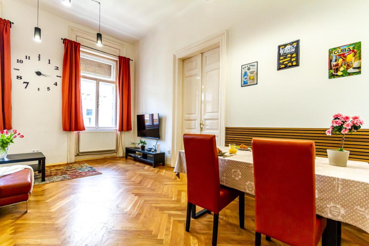 Supercentral Boutique Suite Budapest Exterior photo